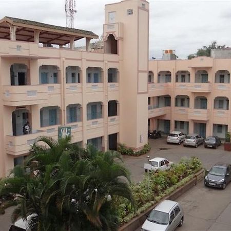 Hotel Mysore Dasaprakash ภายนอก รูปภาพ